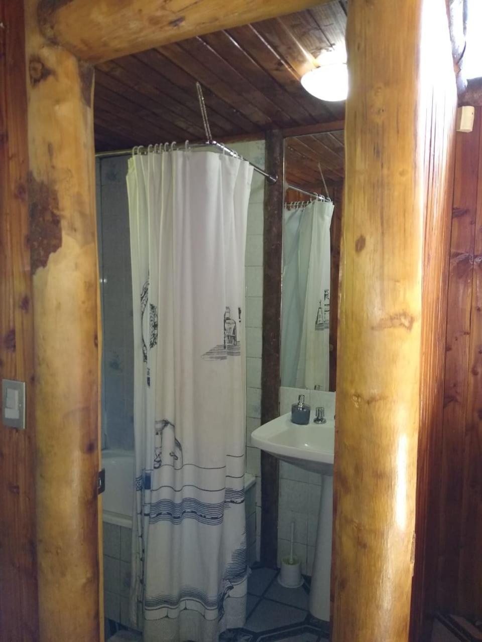Cabanas Vacacionales Lefincul プコン 部屋 写真